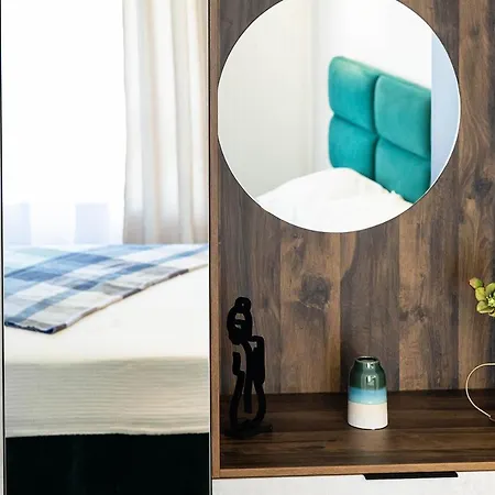 Maurer Apartment *